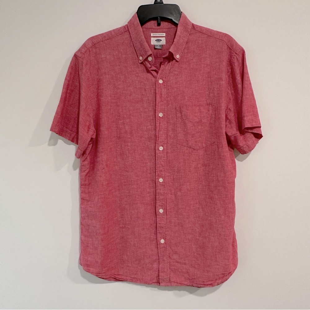 Old Navy Regular Fit Coupe Standard Red Button Down Men Shirt Size M